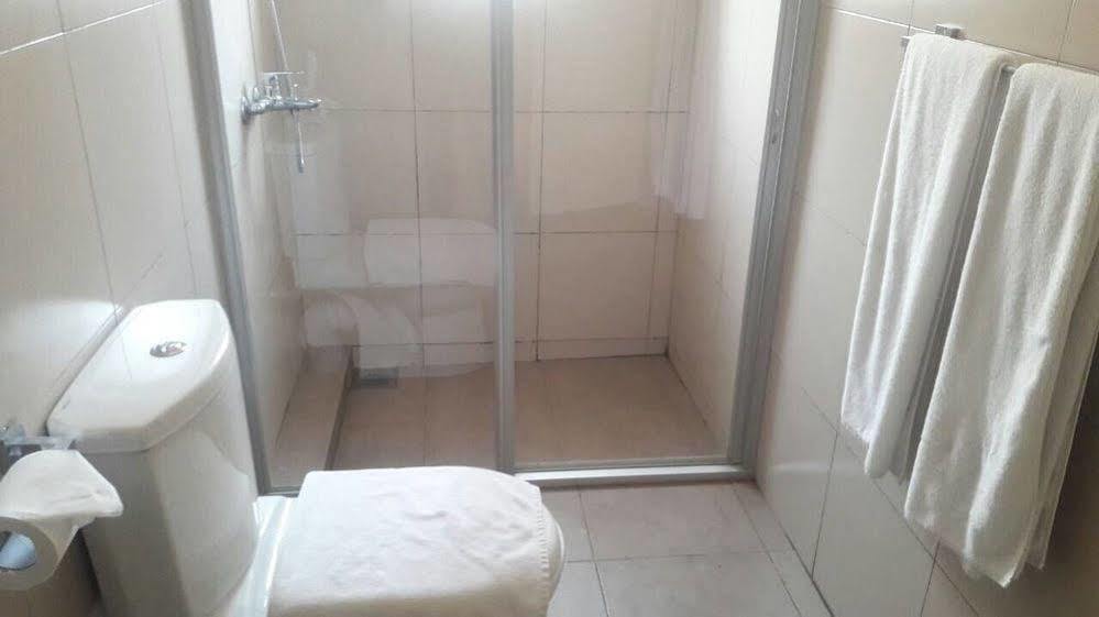 Sea View Hotel Kolombo Dış mekan fotoğraf