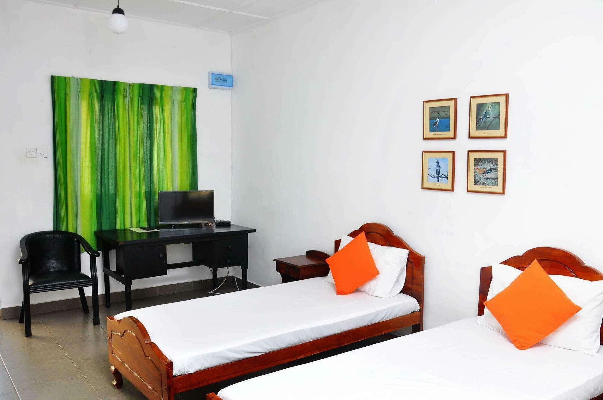 Sea View Hotel Kolombo Dış mekan fotoğraf
